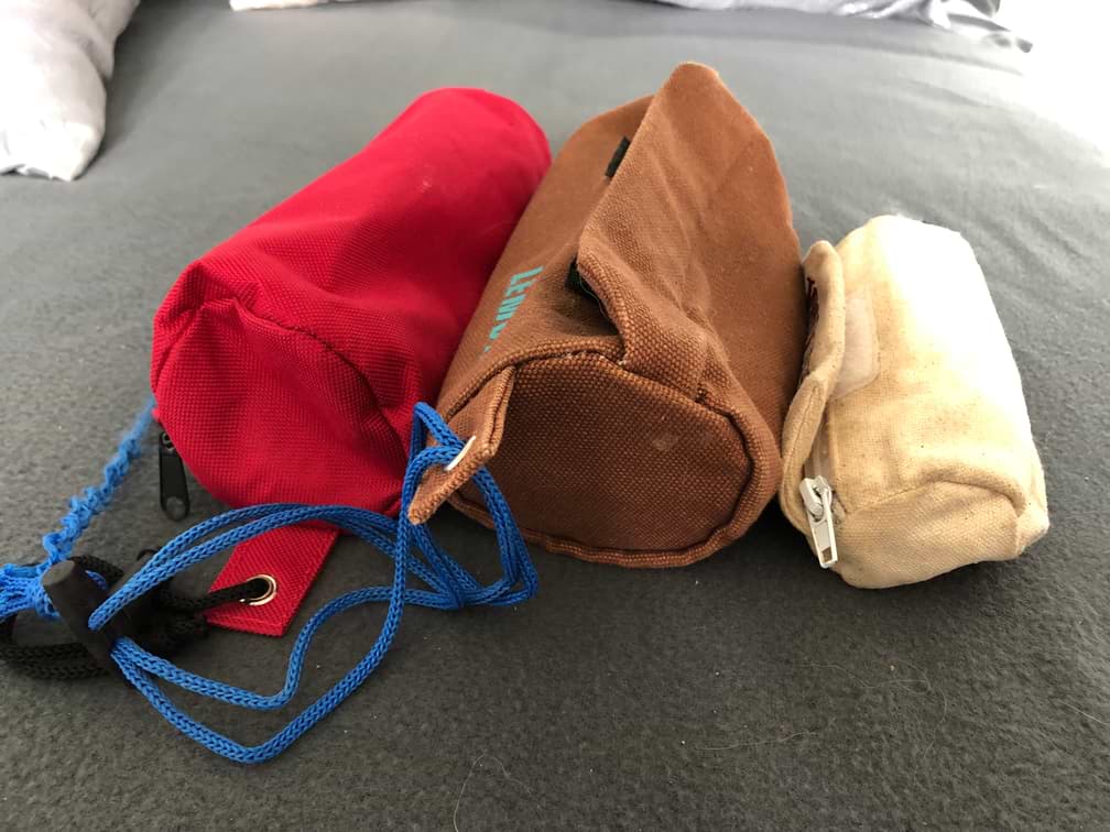 Dummytraining: unterschiedliche Futterdummys